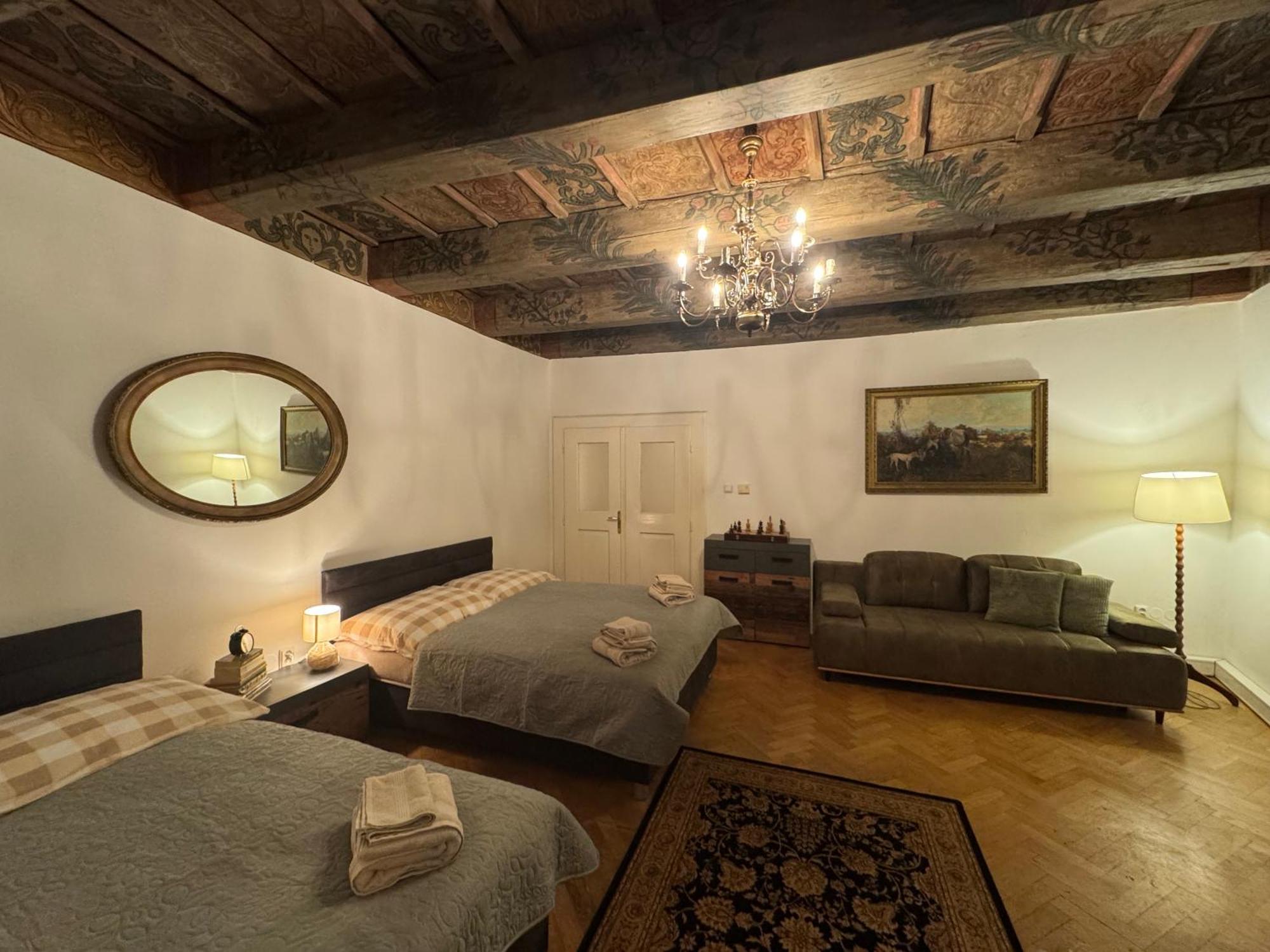 Melichar Trost Apartment Prague